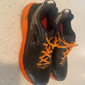 Hoka one one challenger atr 2
